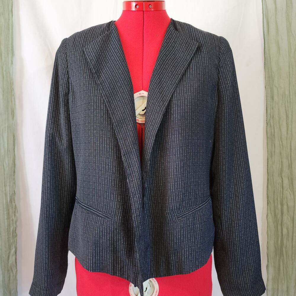 Worthington Petite Black And White Long Sleeve Short Blazer Size PM